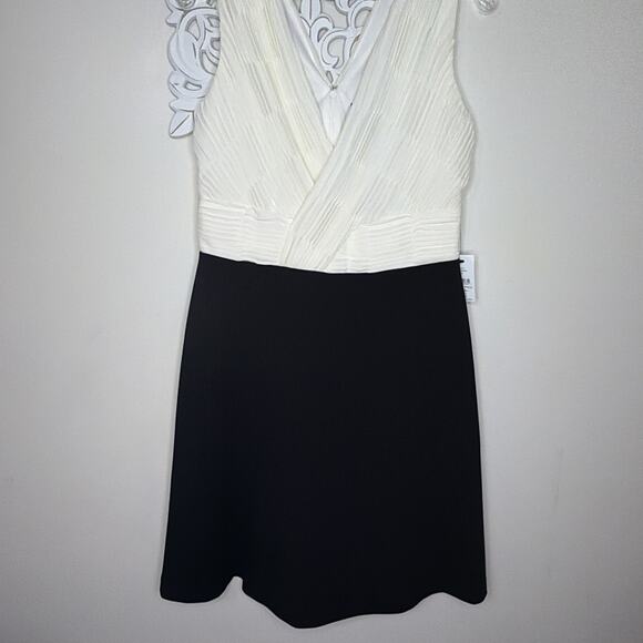 DKNY Women's 8 Semi Formal Cocktail Dress Sleeveless IVORY Bodice BLACK Skirt - Picture 3 of 16